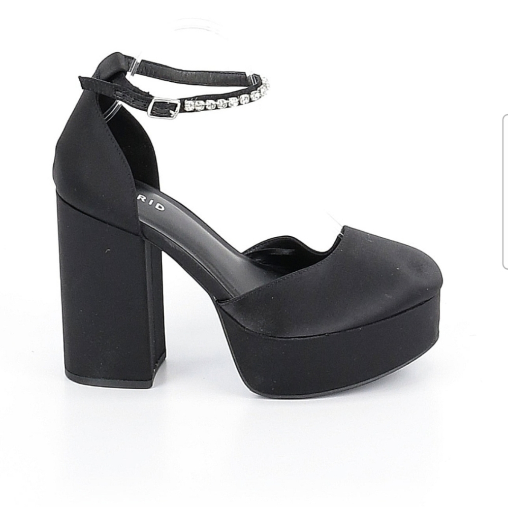 💥Sale💥Torrid Black Platform Chunky Heels